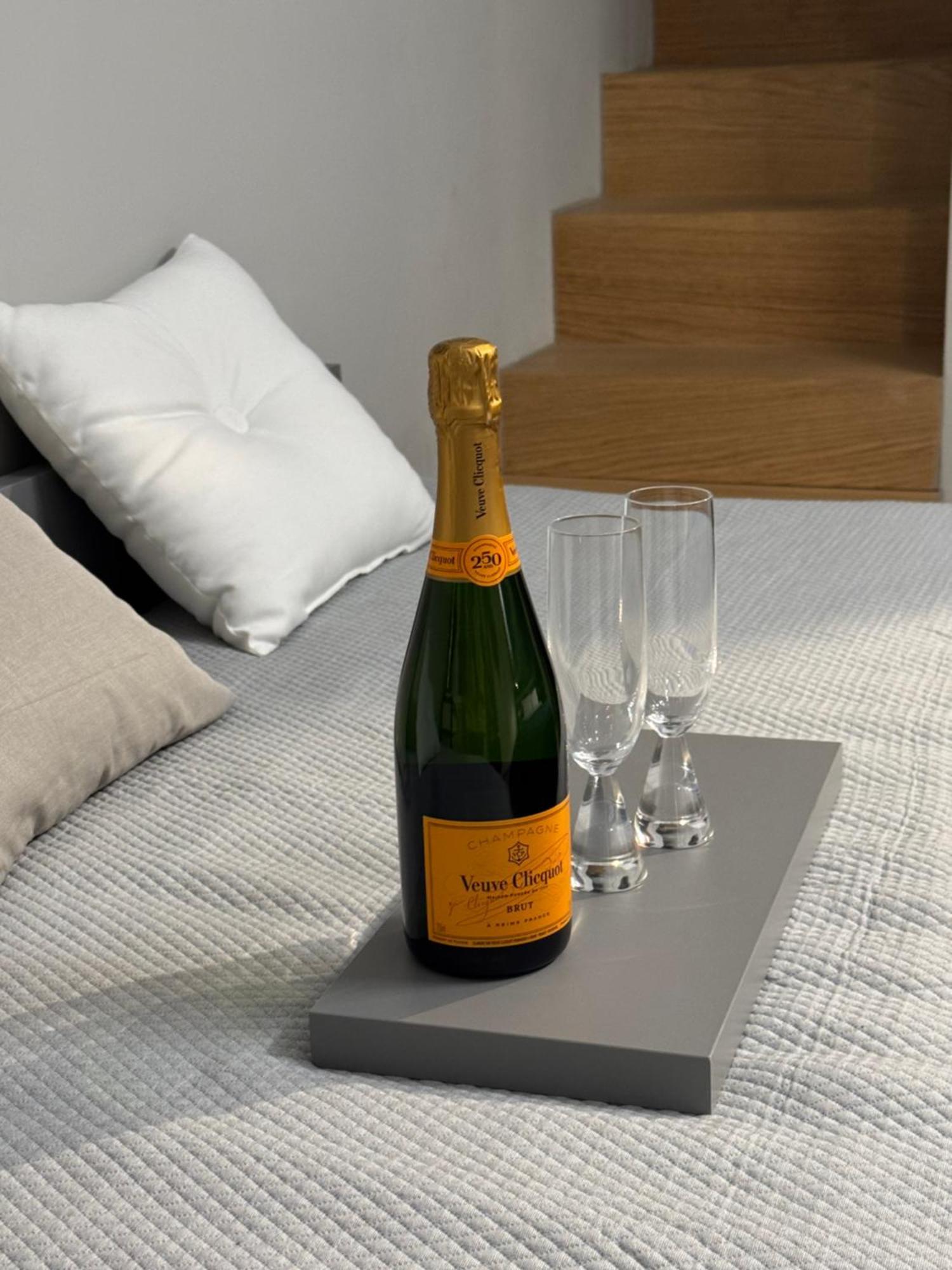 Sky Luxury Rooms نيتّونو المظهر الخارجي الصورة
